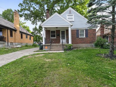 1290 Norman Ave