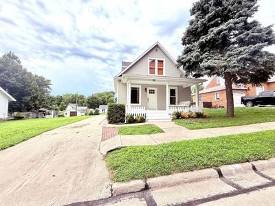 110 N Hammarstrom Ave