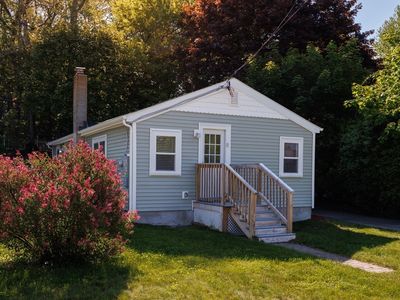 8 Freeman Ave