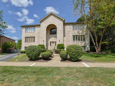 32 E Hattendorf Ave APT 2B