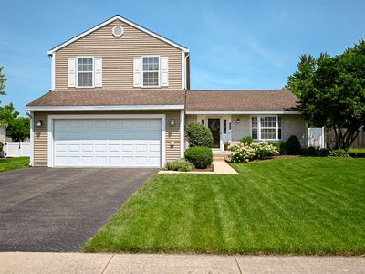 30W060 Kensington Dr