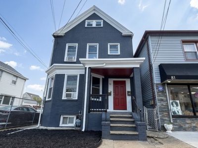 79 E 22Nd St