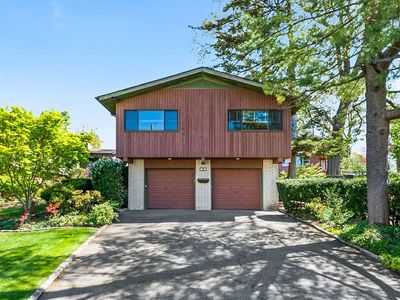 86-33 Palo Alto St