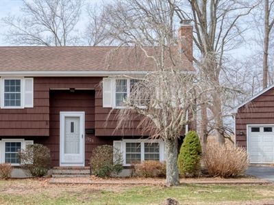 325 Thatcher St