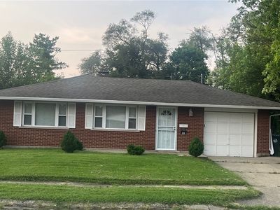 325 Windsor Ct