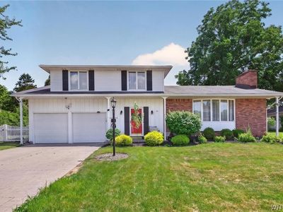 33 Gregory Dr