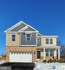 102 Winding Rd