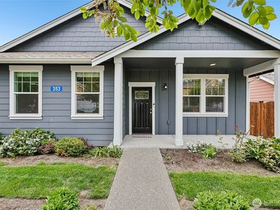 353 S 48th Place