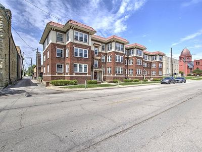 239 N Church St APT 3