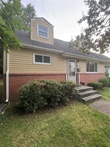 1021 Hunting Hill Ln