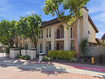 651 Edith Way