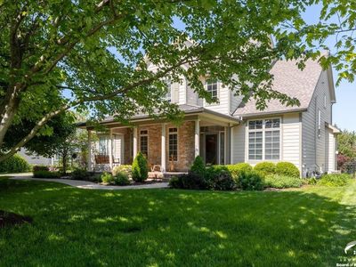 215 Earhart Cir