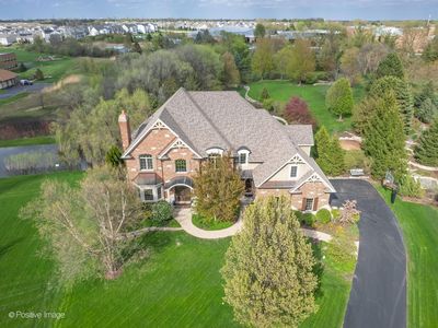 37W220 Mission Hills Dr