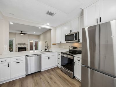 3904 Rawlins St APT 116