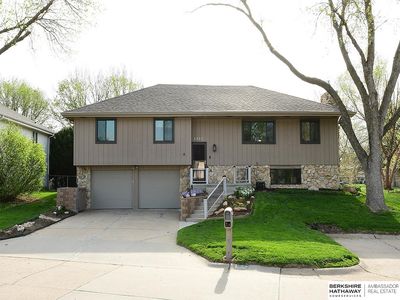 1317 N 148th Plz