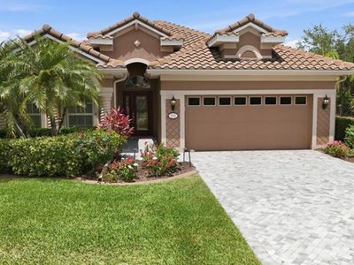 3593 Whispering Oaks Dr