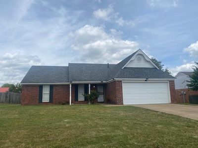Property at 106 Orchard Cv, Senatobia, MS
