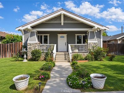 435 W 2nd St