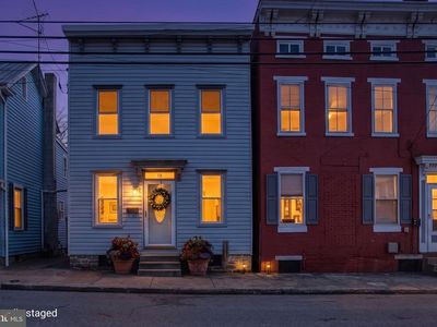 19 W Harrisburg St