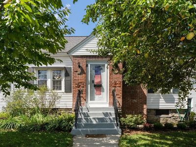 8 Cardinal Rd