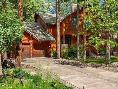 8829 Country Club Dr
