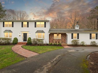 15 Ramblewood Dr