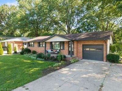Property at 437 Bicksler Dr, Wadsworth, OH