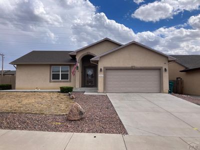 2212 Crestwood Ln