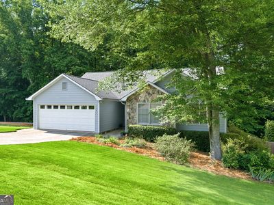 2083 James River Cv