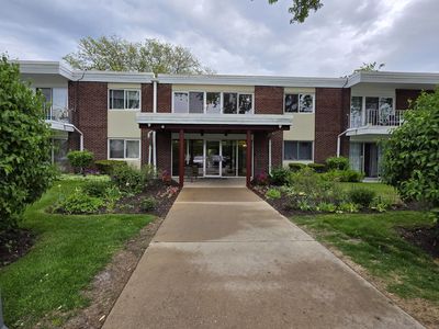 Property at 127 N Wolf Rd APT 41A, Wheeling, IL