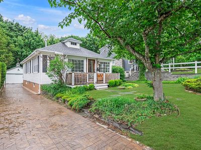 29 Abbott Dr