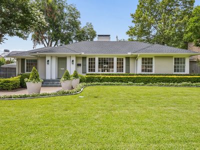 5610 Greenbrier Dr
