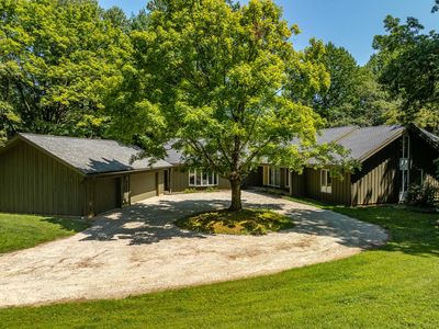 180 Elbow Ln