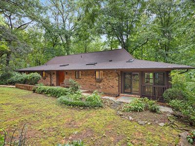 611 Greenwood Rd