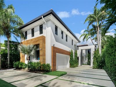4442 Prairie Ave