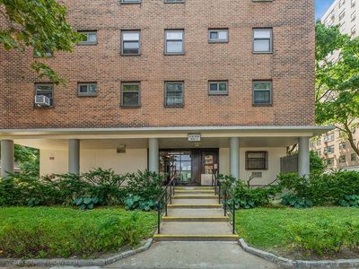 21-20 33rd Rd APT 6C