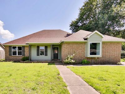 729 Pin Oak Dr