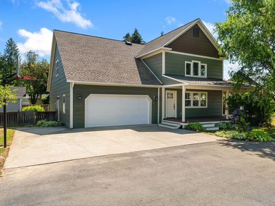 603 Mackies Way