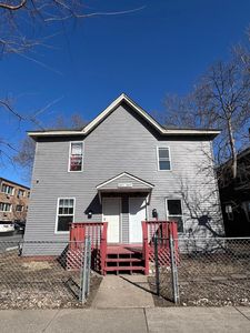 2825 Pillsbury Ave