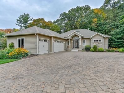 1540 GREEN VISTAS DRIVE