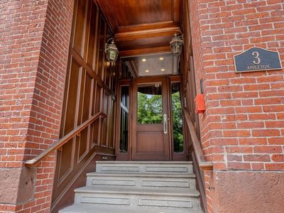 3 Appleton St APT 505