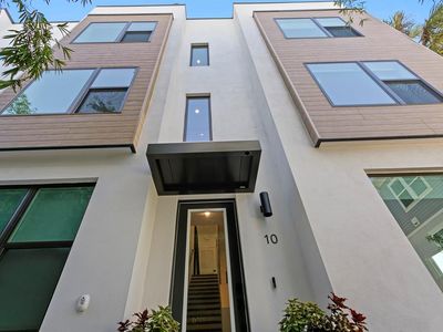 2506 W Cleveland St Unit 10