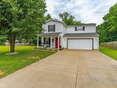 679 Canoe Creek Dr