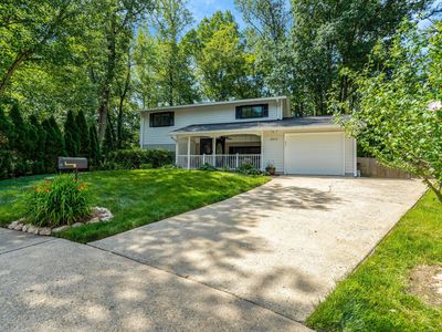 Property at 8213 Springfield Village Dr, Springfield, VA