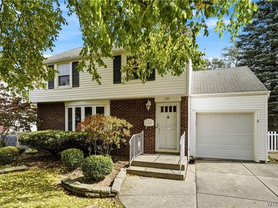 Property at 333 Burroughs Dr, Amherst, NY
