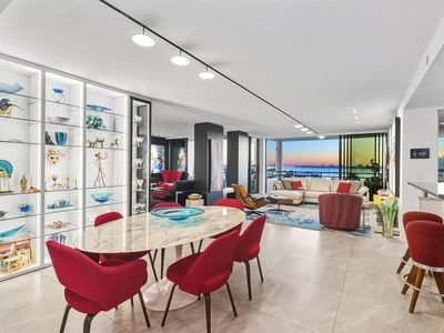 1255 N Gulfstream Ave APT 607