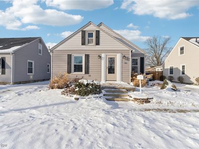 2737 N Jefferson Blvd