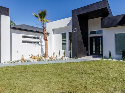 13 Edith Ln