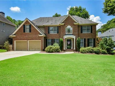 515 Lakewood Ct