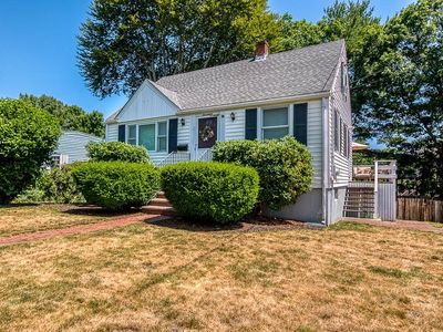 17 Lewis Dr